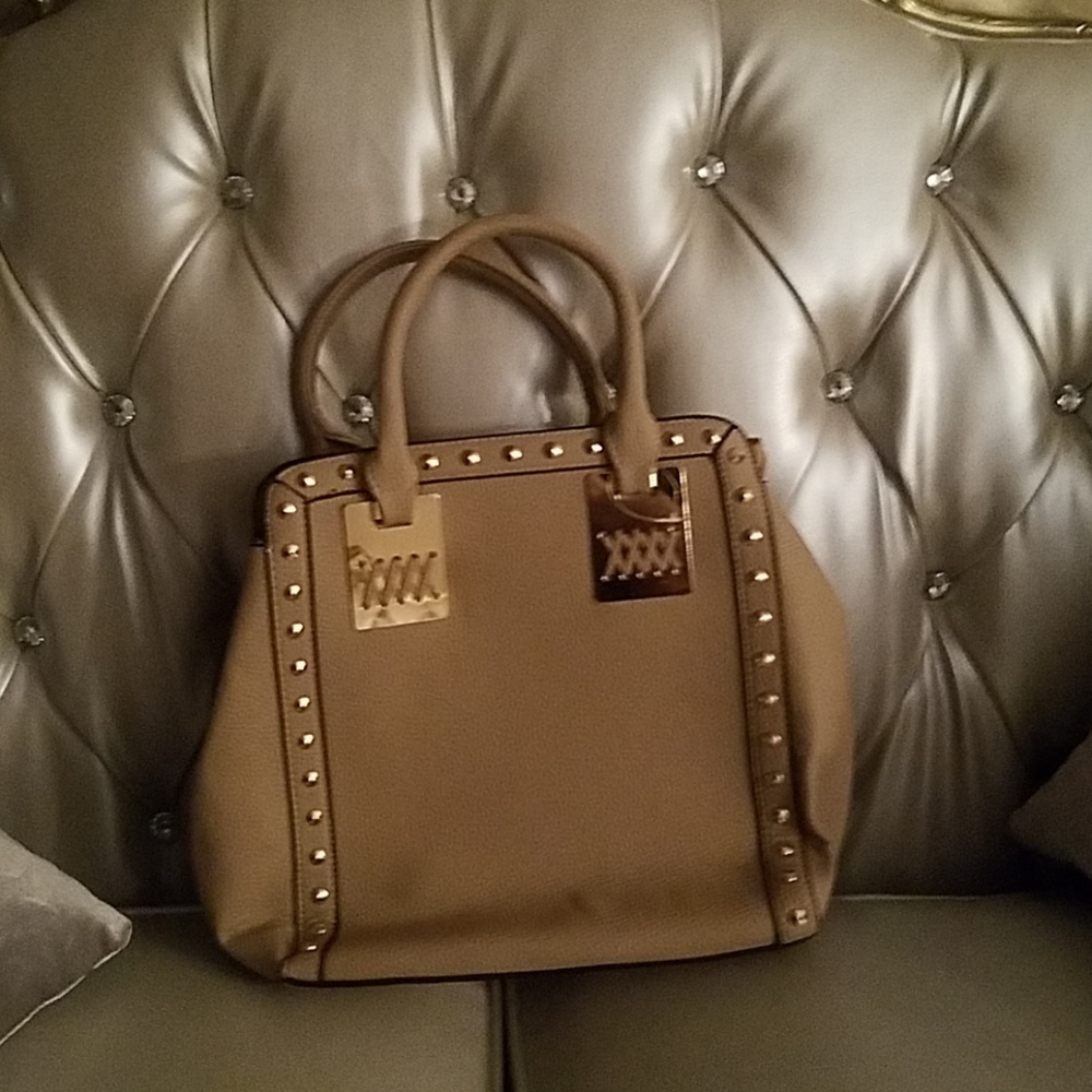 Purses - Picture 3 of 7